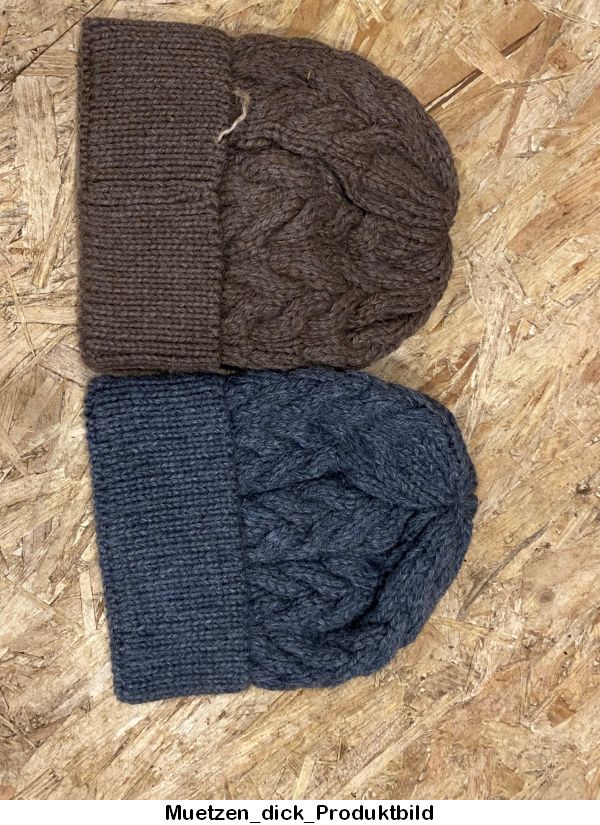 dicke Strickmütze aus Alpakawolle Hof Birkenkamp